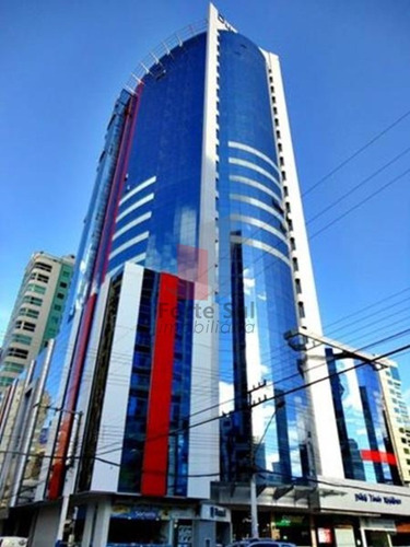Imagem 2 de 30 de Localizado No Coração Da Cidade, Vista Para O Mar!!! - Ap1201 - 4922420