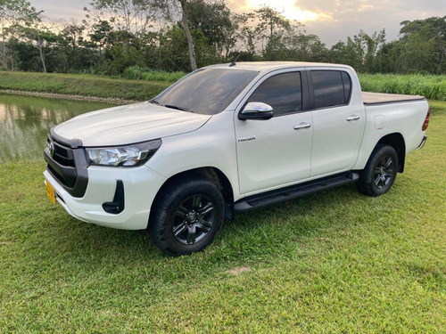 Toyota Hilux 2.4l