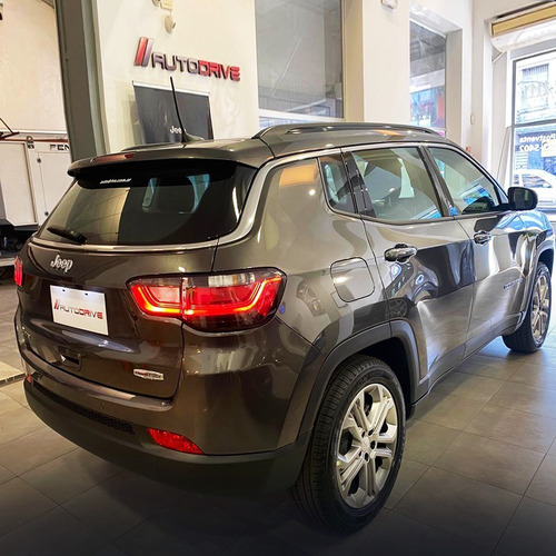 Imagen 4 de 18 de Jeep Compass Longitude 1.3t 175cv T270 C