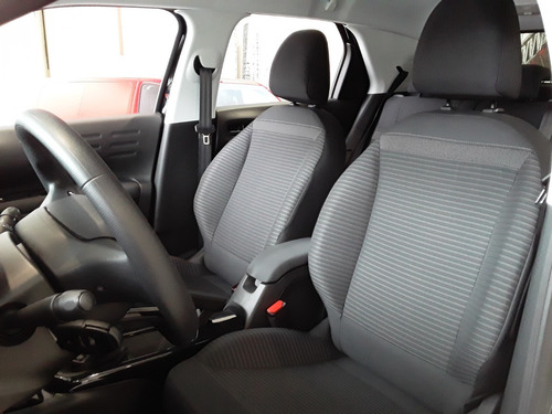 Imagen 8 de 15 de Citroën C4 Cactus 1.6 Vti 115 Feel