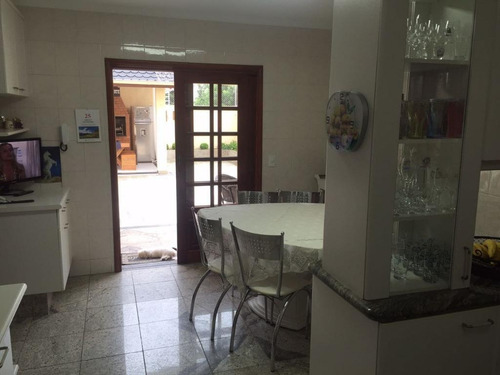 Imagem 5 de 22 de Alpha 4 - Linda Casa Com Piscina E Área Gourmet - So0075