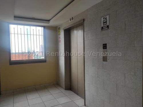Imagen 3 de 16 de Oficina Remodelada En Venta Torre Cosmopolitan Maracay Estef 22-1711