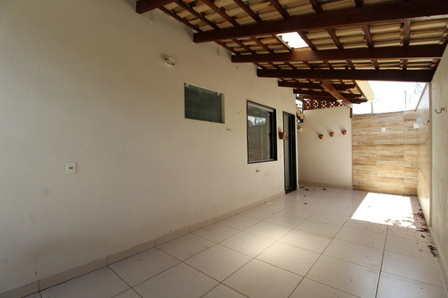 Imagem 4 de 16 de Casa À Venda, 2 Quartos, 1 Vaga, São Roque - Divinópolis/mg - 47098