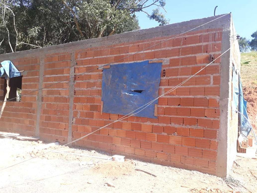 Chácara Com 2.250m . Estiva Sul De Minas Gerais