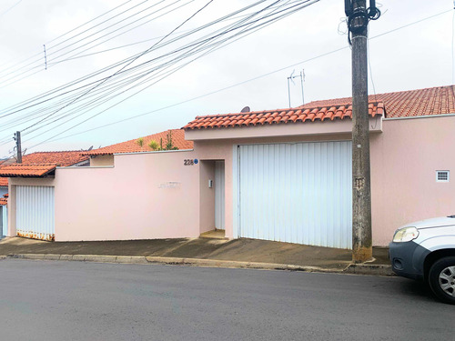 Casa A Venda Em Pilar Do Sul