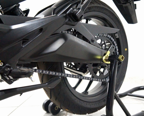 Bajaj Dominar 400 2025