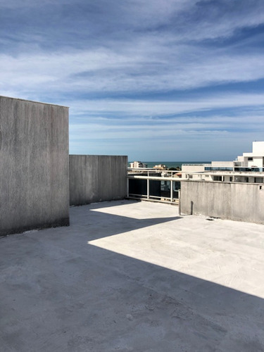 Imagem 26 de 29 de Cobertura De 3 Quartos, Com Vista Para O Mar De Costazul - 920 - 69885540