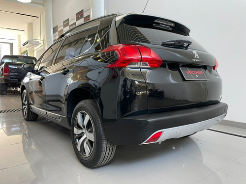 Imagen 4 de 17 de Peugeot 2008 1.6 Thp Sport