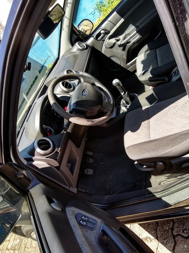Fiesta Class Sedan Se 1.6 Preto 2014