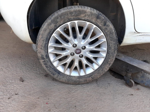 Imagem 1 de 1 de Vendo 2 Rodas 16'' Punto Com O Pneu 400 Cada