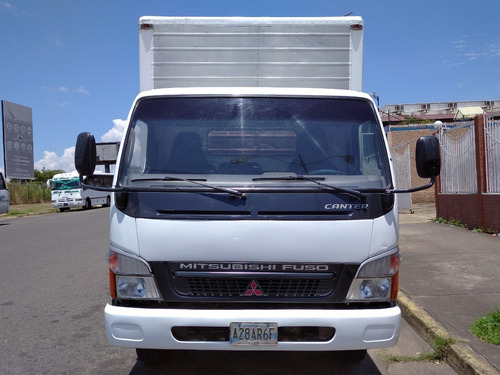 Imagen 2 de 14 de Camion Cava Mitsubishi Fuso