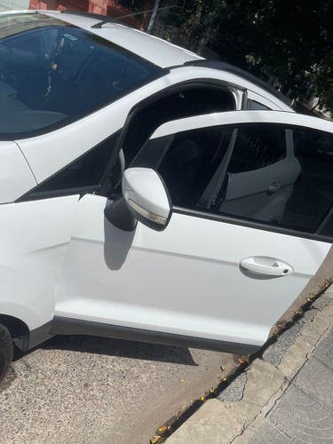 Eco Sport Blanca Inmaculada Tapicería E Interior De 10