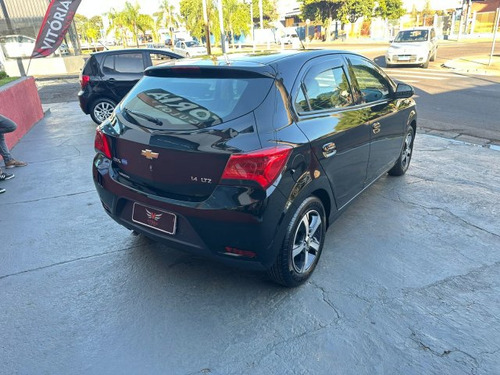 Chevrolet Onix Onix 1.4 MPFI LTZ 8V FLEX 4P MANUAL