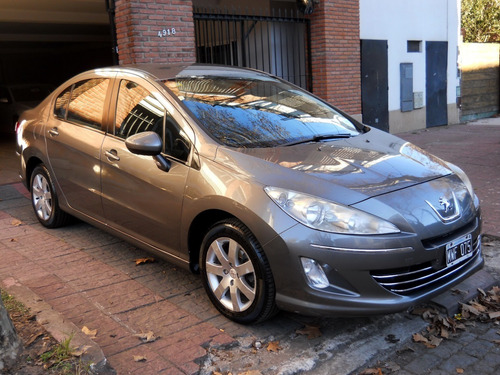 Imagen 2 de 11 de Peugeot 408 Allure 2.0 143 Cv