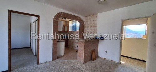 Mls #25-18251 Oportunidad, Para Remodelar!!!