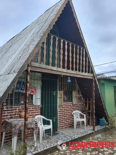 Chalé Em Bairro Residencial / Mongaguá - 916