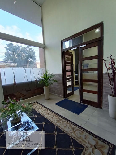 Dpto. 2 Dorm / 2 Baños / 1 Est. Metro San Alberto Hurtado L1