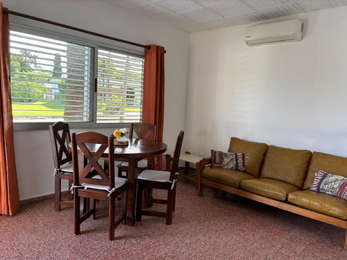 Alquiler En Temporada. Casa Para 4 Personas A Media Cuadra De La Playa En Parque Del Plata Sur, ¡excelente Ubicación!.