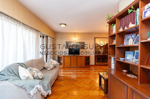 Hermoso Piso De 4 Ambientes Con Dependencia, Escritorio, Baulera Y Cochera