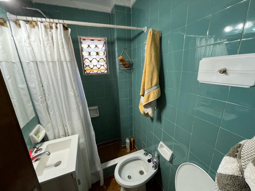 Magnifico Departamento Tres Ambientes Con Cochera Y Gas Natural A Metros Del Mar En Venta En Villa Gesell