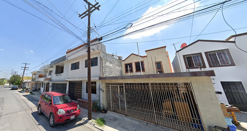 Casa En Villas De Colombia, Roble Norte, General Escobedo, Nuevo Leon. ¡casa En Remate! -jmjc7