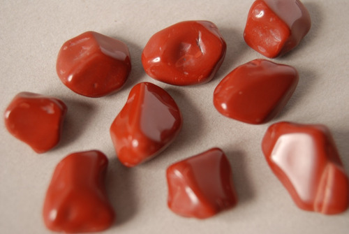 Imagen 2 de 2 de Piedra Mineral Jaspe Rojo Rolado Nro. 1