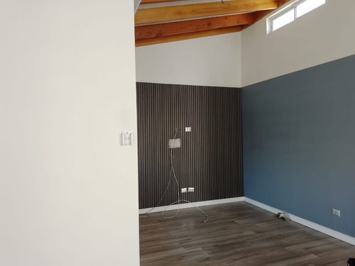 Vendo Casa La Cisterna 5d-4b-3e Y Piscina Y Quincho