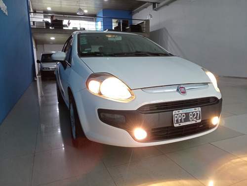 Imagen 14 de 23 de Fiat Punto Attractive 2016 1.4