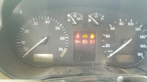 Volkswagen Parati 2000 1.0 16v 5p