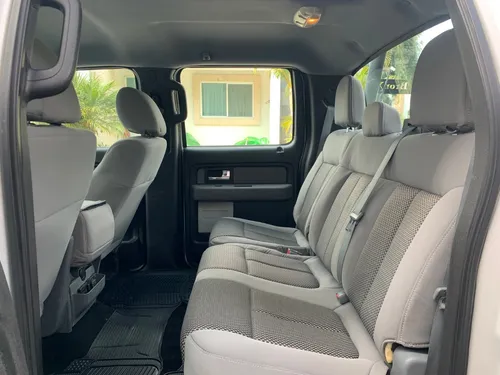 Ford F-150 XL DOBLE CABINA 4x4