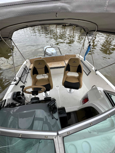Arcoiris Fishing 6.0 C/honda 115hp 4t Inyeccion Permuta