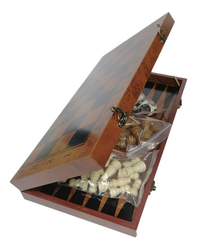 Imagen 2 de 9 de Tablero Ajedrez Con Piezas De Madera Tamaño 39x39cm.