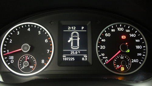 Imagem 10 de 14 de Volkswagen Tiguan 2.0 Fsi 5p 2010