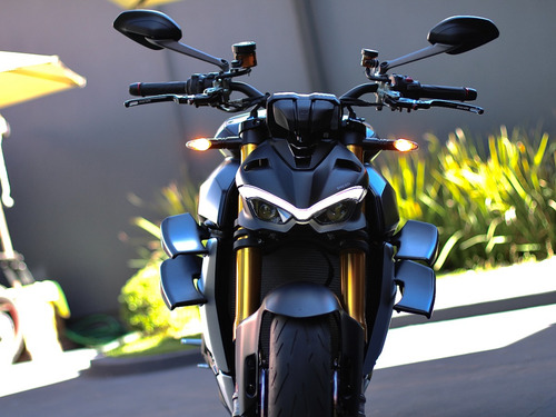 Ducati Streetfighter V4s 2022