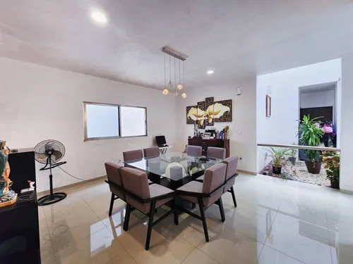 Casa En Venta Con Paneles Solares En Colonia Maya - Hi2406286