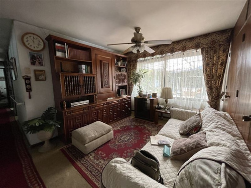 Imagen 8 de 13 de Casa En Venta De 3 Dorm. En Las Condes Tranqueras