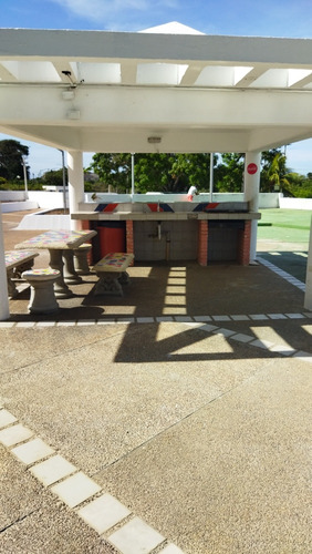 Apartamento De Oportunidad Con Vista Al Mar