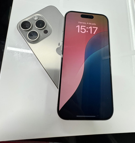 Apple Iphone 15 Pro (128 Gb)(esim) / Titanio Natural / Liberado Titanio Natural (Reacondicionado)