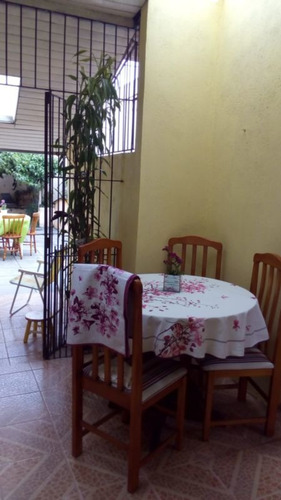 Casa Em Camaquã Com 4 Dormitórios - Lu260270