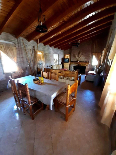Imagen 9 de 13 de Excelente Ubicación, 2 Casas + Monoambiente Y Parque 2200m2