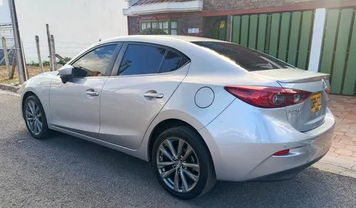 Mazda 3 2.0 Touring At