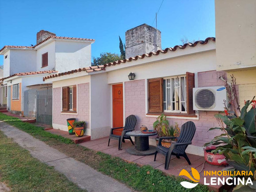 Casa Ph Un Dormitorio Con Cochera En Venta - Villa Carlos Paz