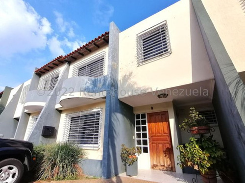 Milagros Inmuebles Casa Venta Cabudare Lara Av Intercomunal Barquisimeto Acarigua Royal Park Economica Residencial Economico Código Inmobiliaria Rent-a-house 25-5951