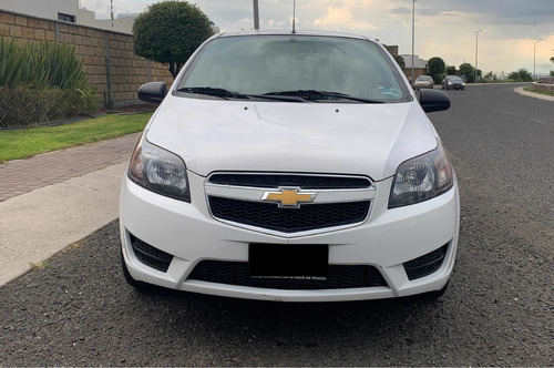 Imagen 4 de 13 de Chevrolet Aveo 2017 1.6 Lt Bolsas De Aire Y Abs Nuevo Mt