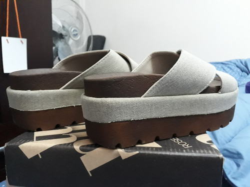 Sandalias Color Arena