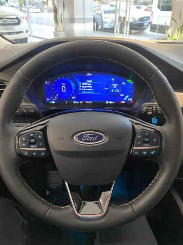 Imagen 9 de 18 de Ford Kuga Titanium Hibrida 2.5 At 4x4 2022