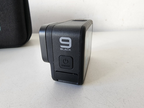 Imagen 8 de 10 de Cámara Gopro Hero 9 Black Con Funda, Cable Y Accesorios