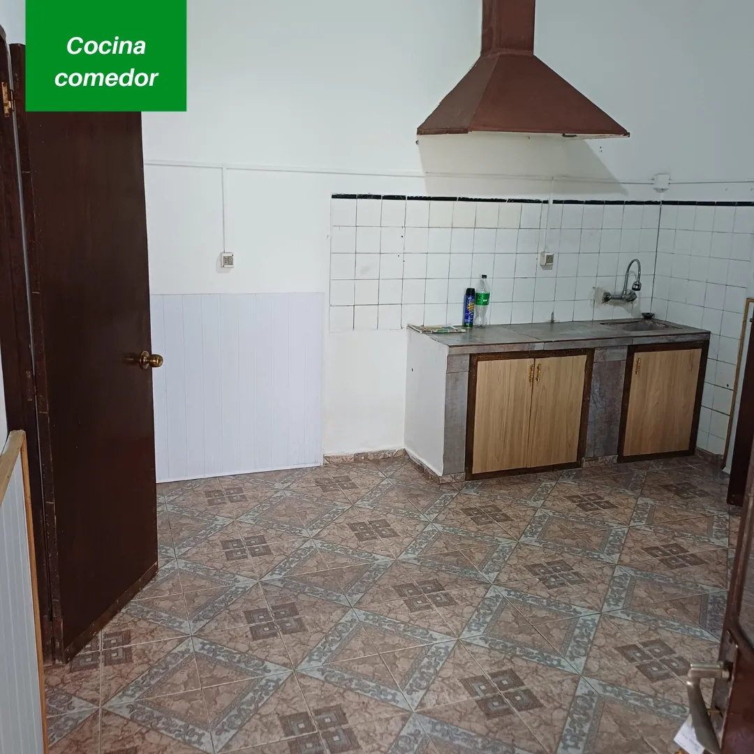 Apartamento Al Fondo De Dos Dormitorios En Empalme Olmos · Foto 3