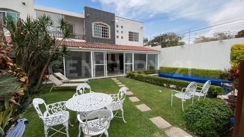 Casa En Venta, Col. Lomas Del Manantial, Xochitepec, Morelos