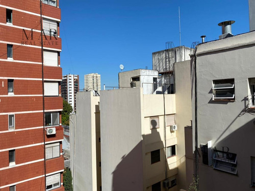 Imagen 3 de 17 de Departamento En Venta 2 Amb. Billinghurts Y Charcas. Super Luminoso. Piso Alto